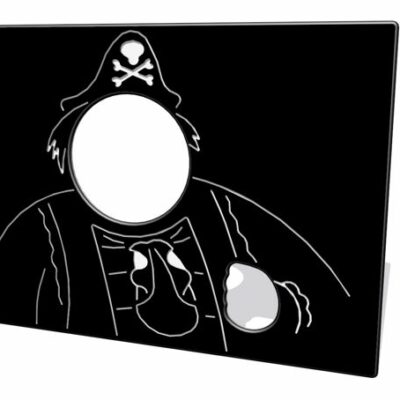 PIRATE HEAD THROUGH PLAY PANEL