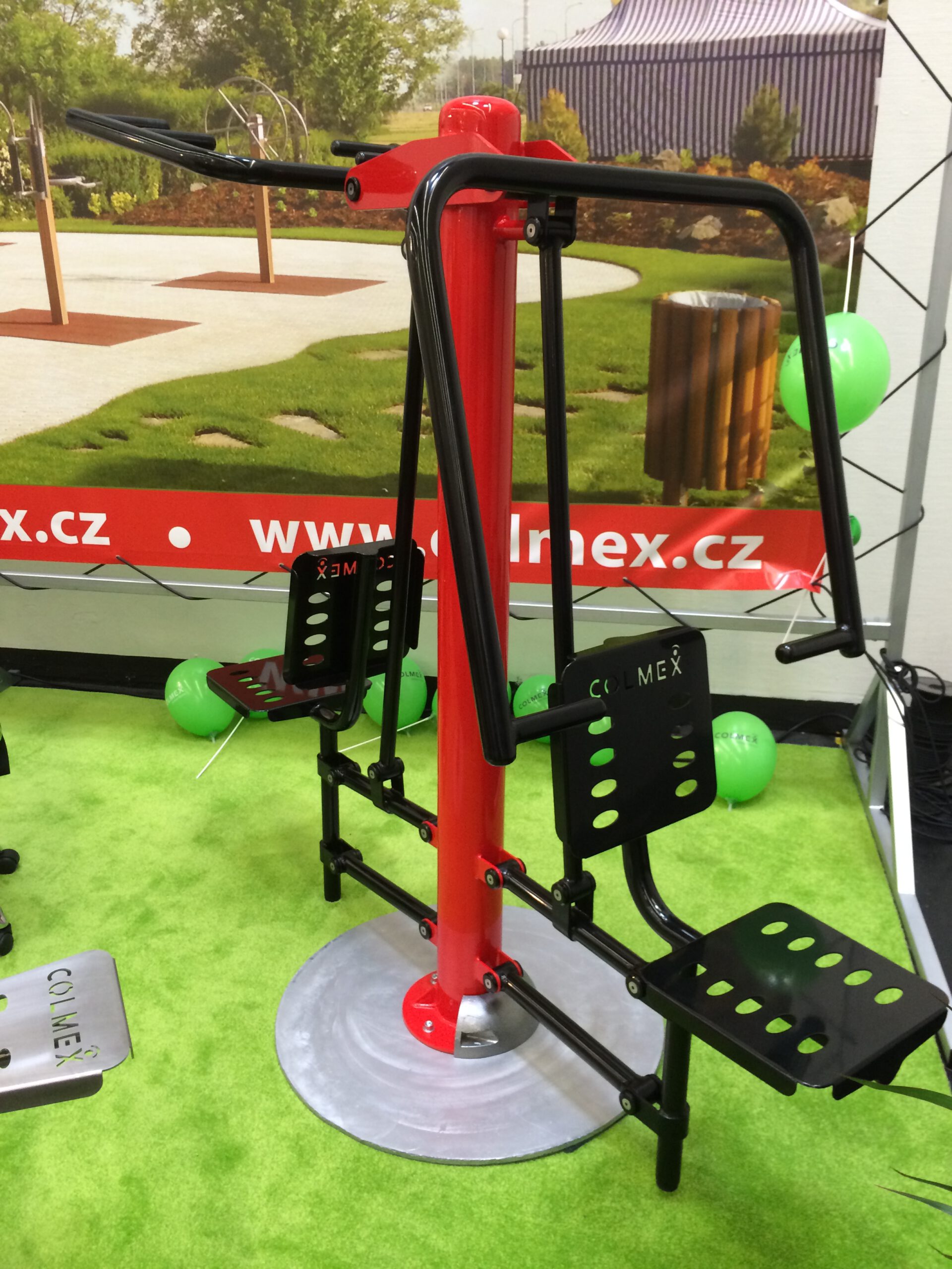 STRETCHING EQUIPMENT AND BENCH - Image 10