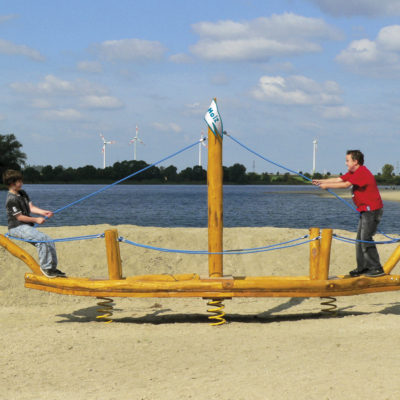 BIG WOBBLY BOAT