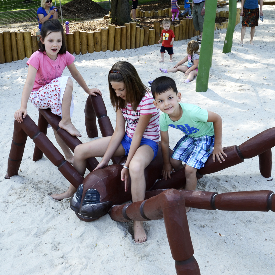 PLAY SCULPTURE «LITTLE SPIDER» - Image 2