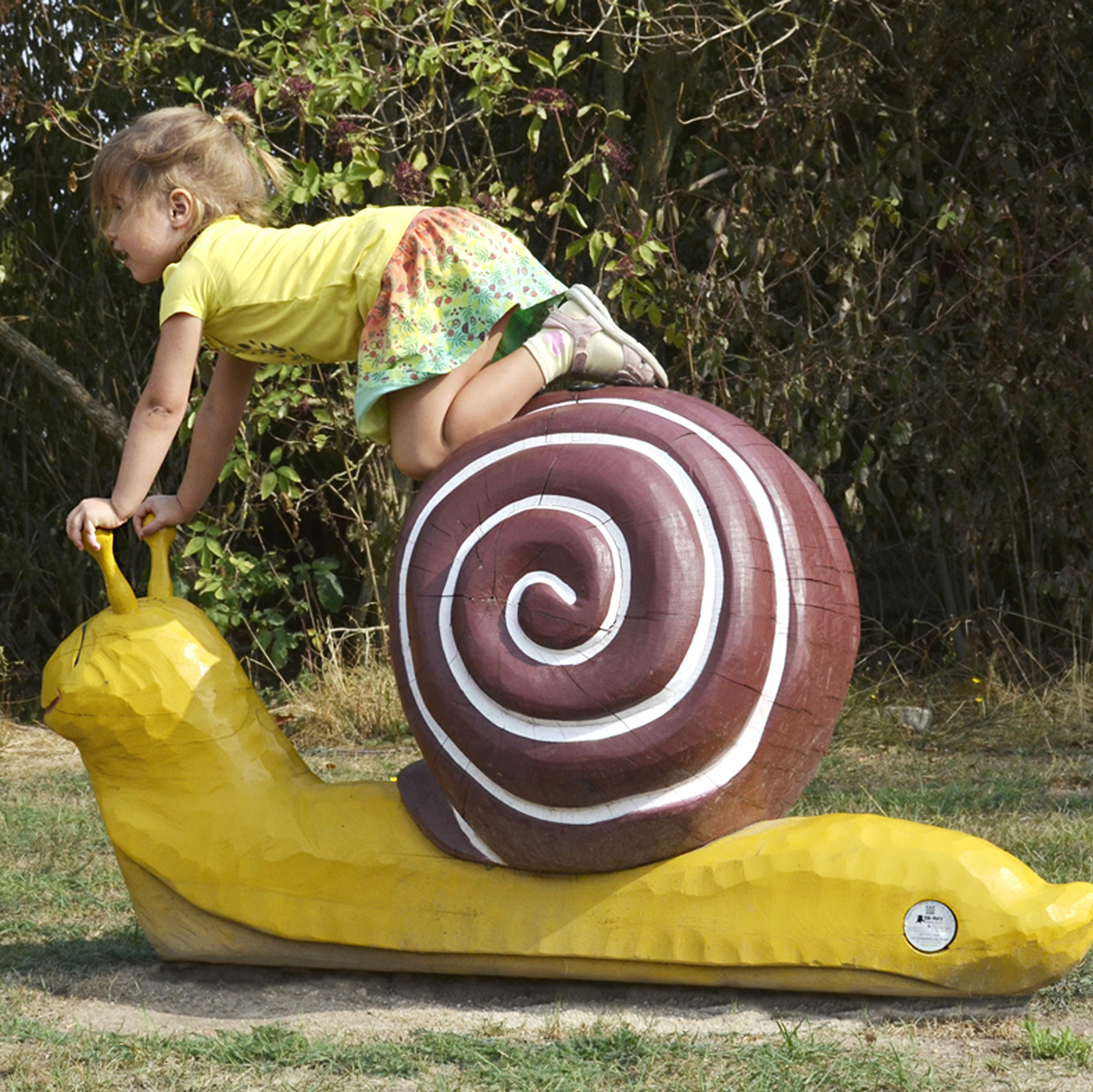 PLAY SCULPTURE «BURGUNDY SNAIL»