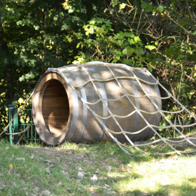 BARREL WITH NET