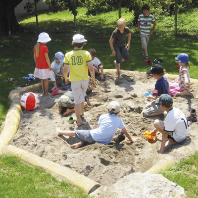 SANDBOX OF TRUNK BOARDERS
