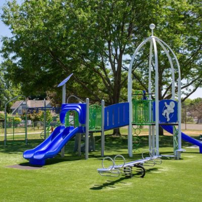 PLAYGROUND STRUCTURE - SET 33