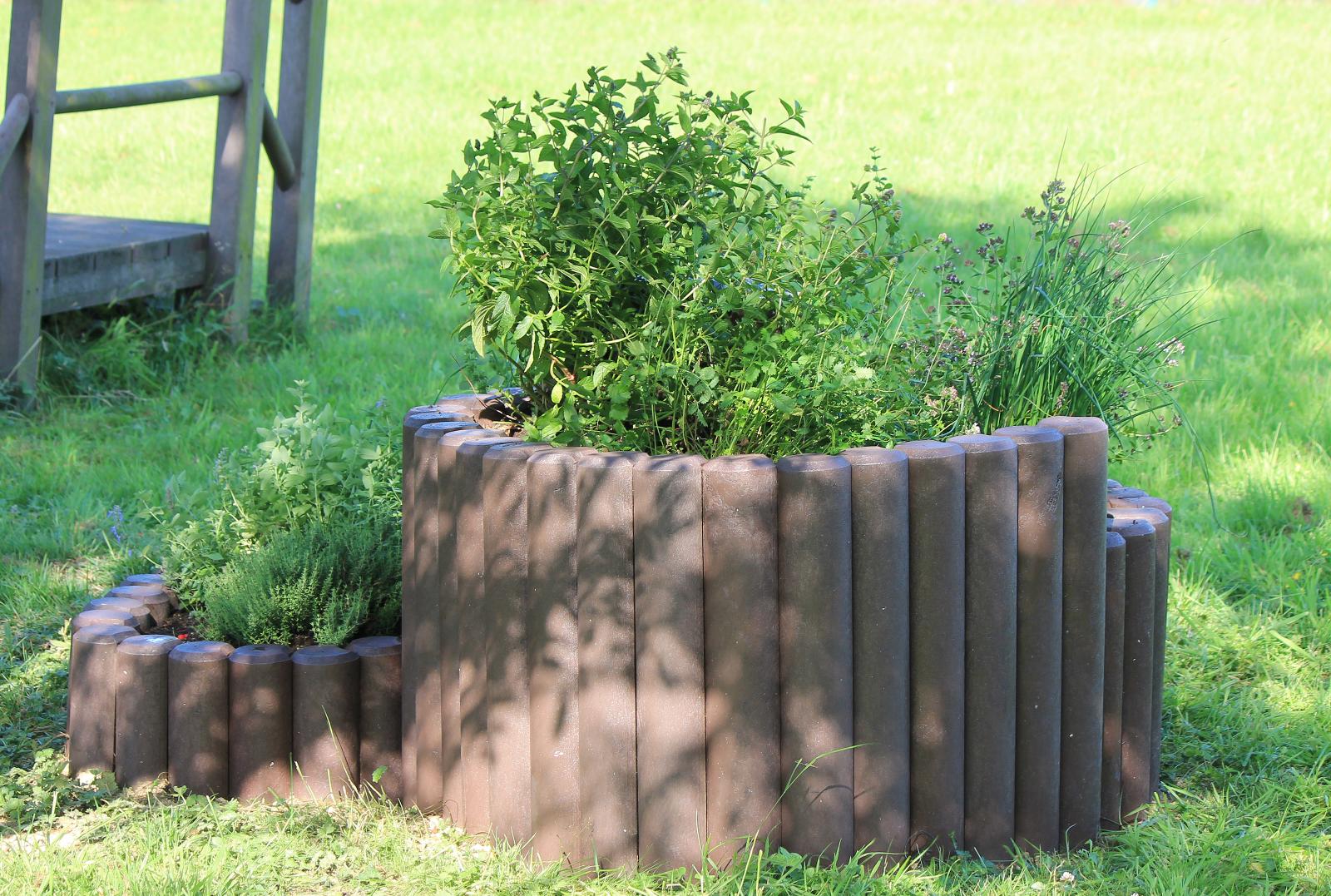 Spiral herb planter - Image 4